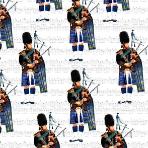 Bagpiper, Large Scale