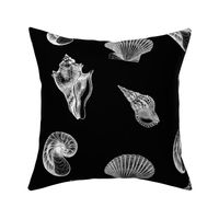 SHELL ARRAY LARGE  - OCTOPI COLLECTION (WHITE AND BLACK)
