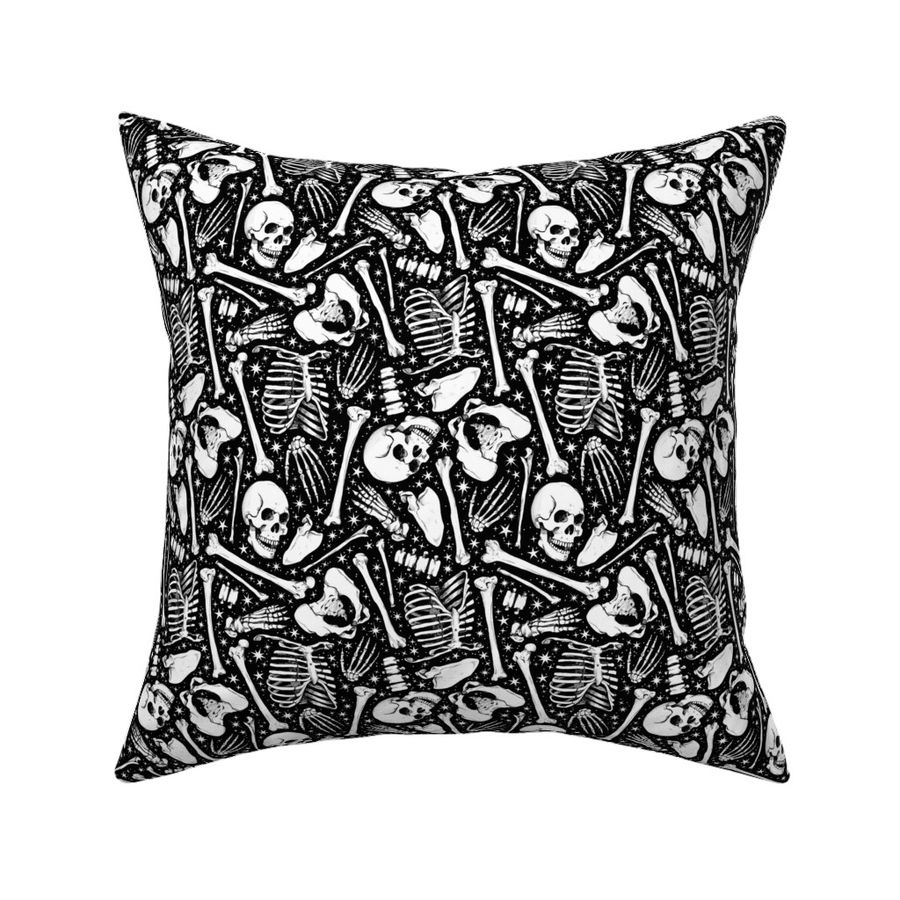 HOME_GOOD_SQUARE_THROW_PILLOW