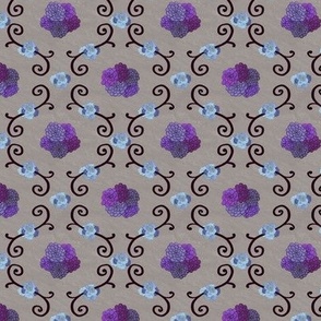 Hydrangeas Floral Iron Trellis – Purple Blue Gray, Small