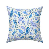 L| Elegant English blue Lavender Floral Paisley on classic Beige