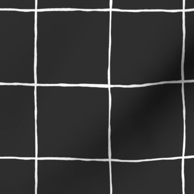 (small) simple wobbly hand drawn grid Tricorn black and white