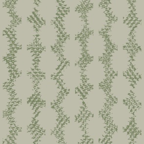 Geometric Scallop Stripes in green
