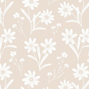 Simple flowers in beige and white