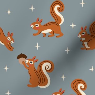 (M) Cute Squirrels on grey natural Christmas 