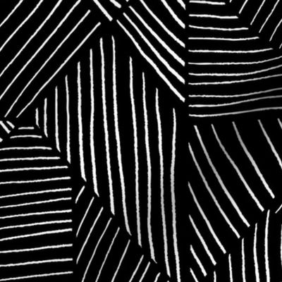 Modern Linear Geometric in Black and White - Large Scale