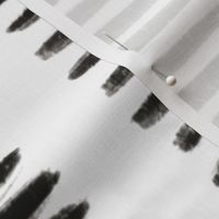 large - vertical stripe - black and white