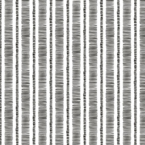 small - vertical stripe - black and white
