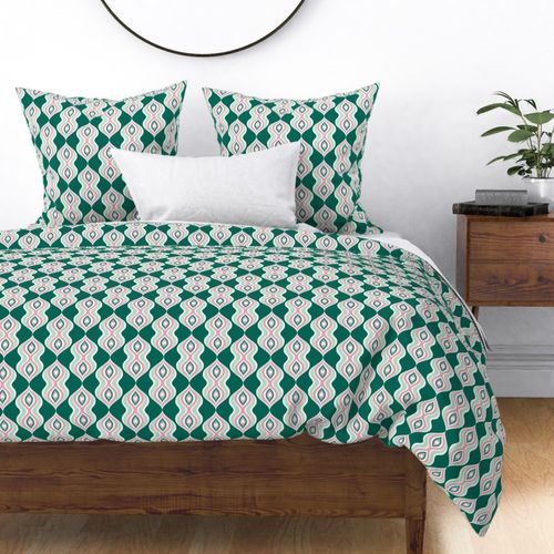 Retro Geometric Ripple Pattern Green and Pink