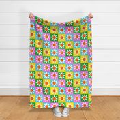 Checkerboard Daisies Large Scale