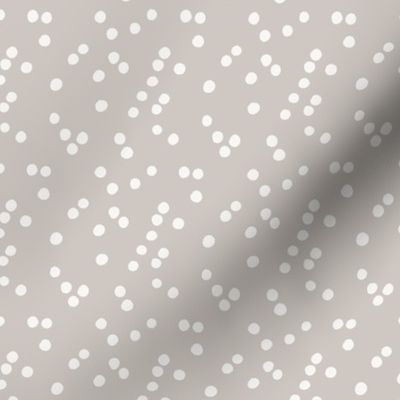 M / Neutral Linen Irregular Dots