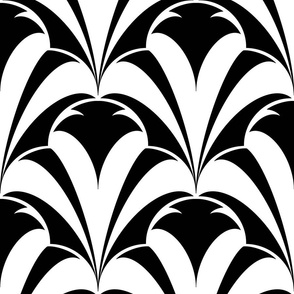 Art Deco Scallops in Black & White L