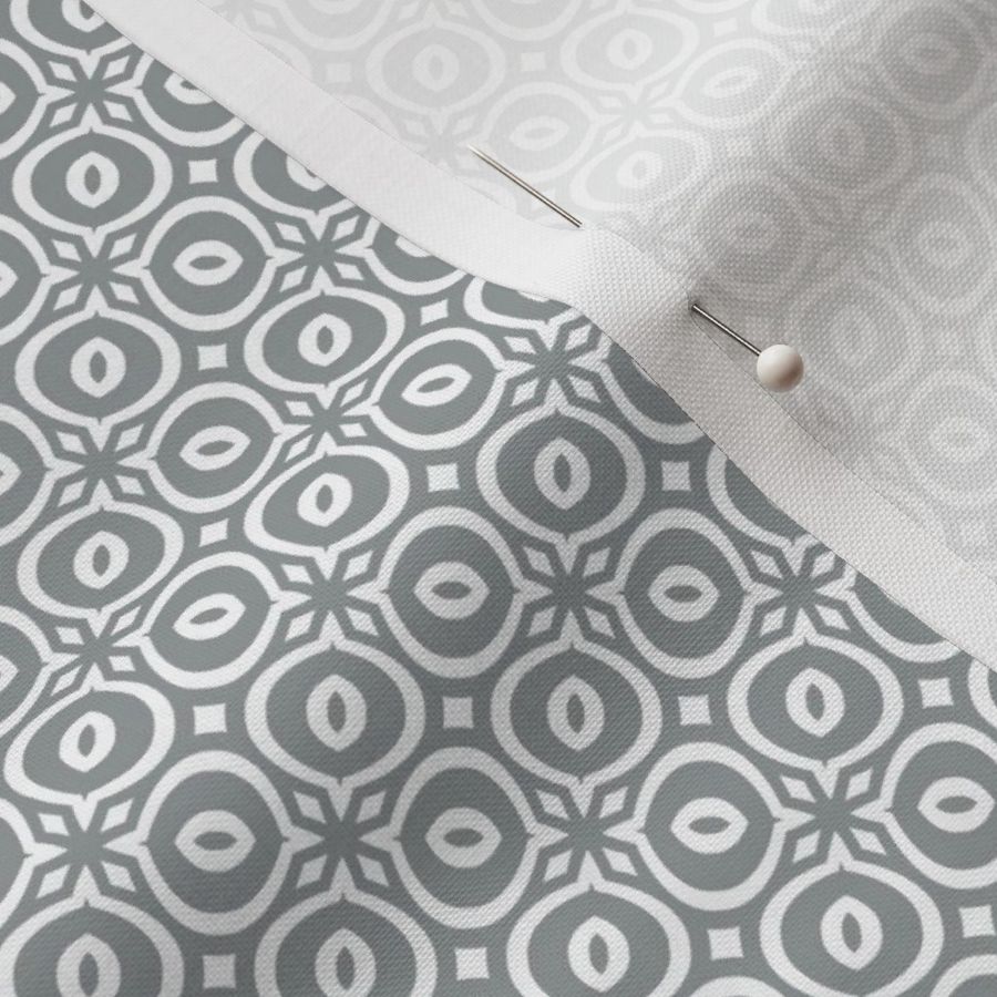 Light Grey and White Ogee Geometric Twist- Mini