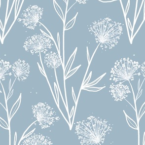 Traditional Feminine Flora Wild Flowers in Classic blue and white
