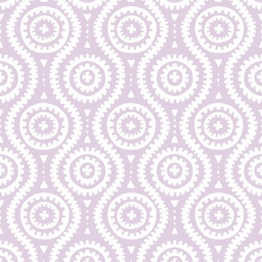 minimal medallion/lavender