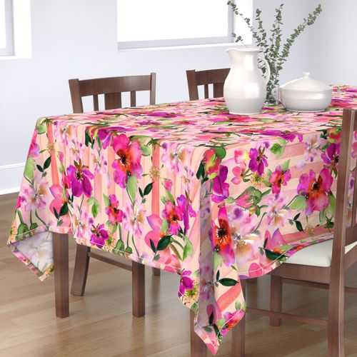 HOME_GOOD_RECTANGULAR_TABLE_CLOTH