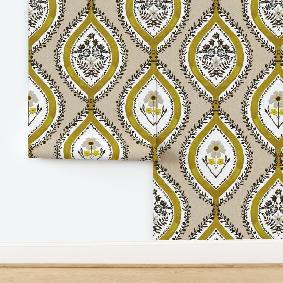 Amalfi Chinoiserie medallions in yellow