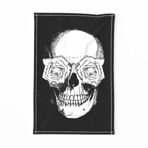 Skull and Roses | Halloween | Day of the Dead | Spooky | Horror | Skeletons | Black and White | Tea Towel | Wall Hanging | 27x18in Fat Quarter Panel