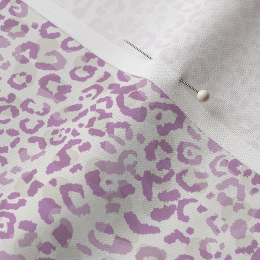 S-Leopard Cheetah Print -violet on white Marks & soft texture Chic Safari 