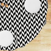 Small Black-White Herringbone