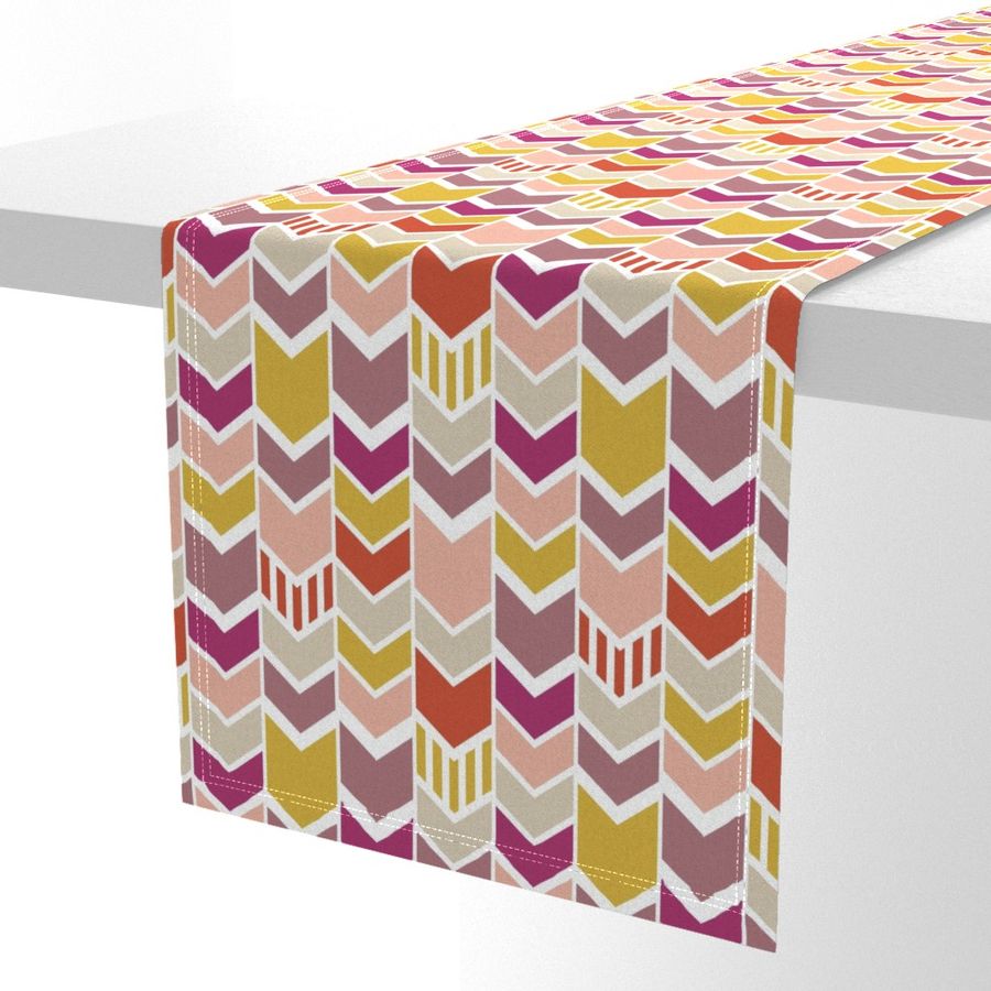 HOME_GOOD_TABLE_RUNNER