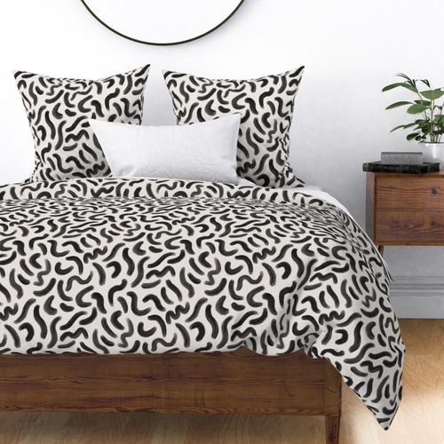 Abstract Brushstroke Pattern in Black on Cream for Modern Interiors - Large