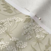 Poison Hemlock Trailing Floral Damask - Ecru (Off White)