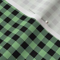 Traditional Christmas plaid seasonal gingham cloth design green black