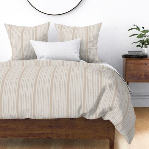 Sketchy Rustic Stripes in Malabar Beige and Off-White