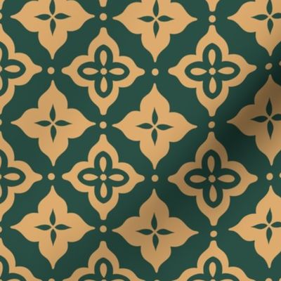 L Elegant Quatrefoil floral timeless lattice classic Scandi tile Emerald