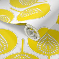 tree_hearts_bright_yellow_white_and_dk_grey