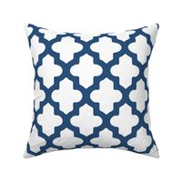 Moroccan Quatrefoil in Navy Blue