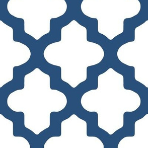 Moroccan Quatrefoil in Navy Blue