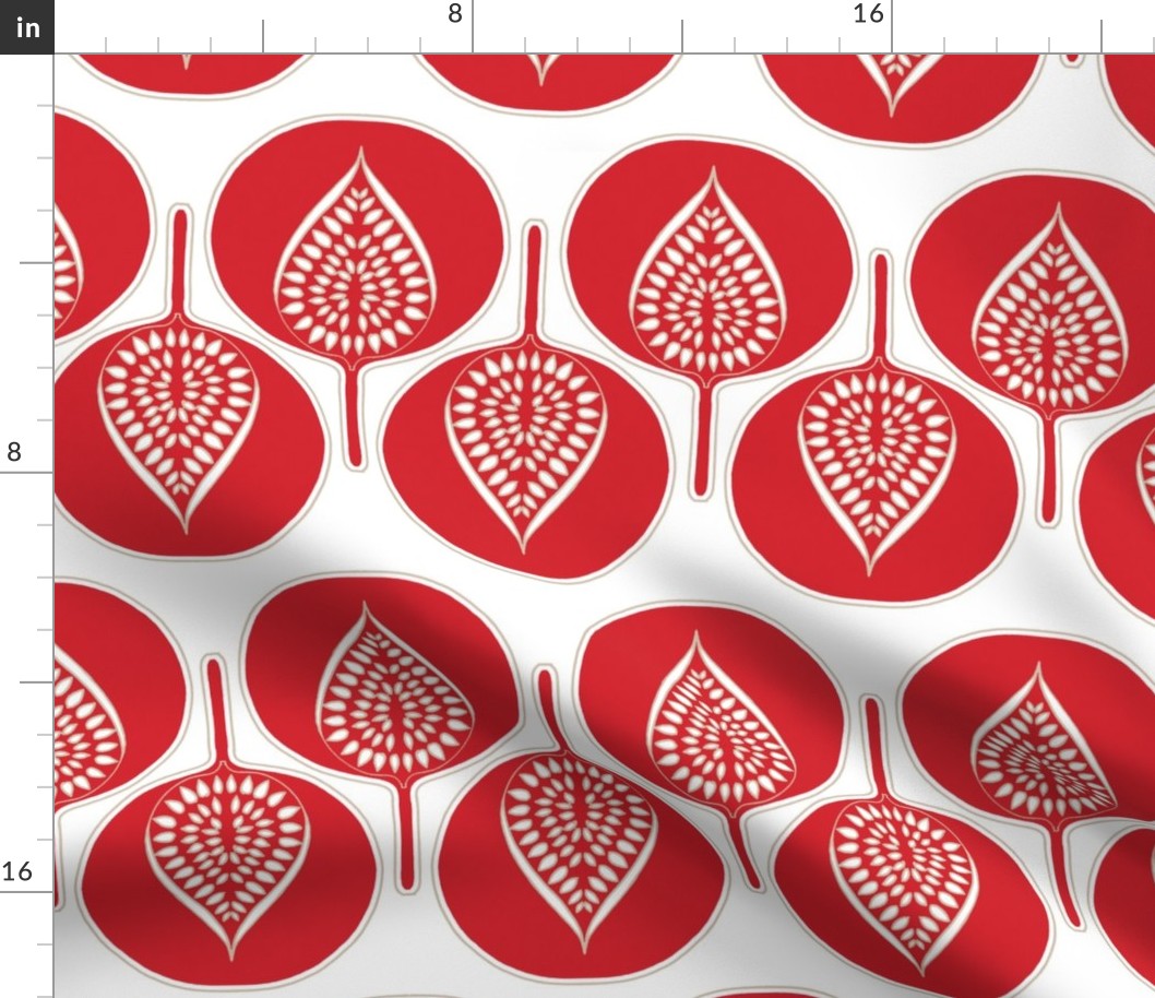 tree_hearts_in_red