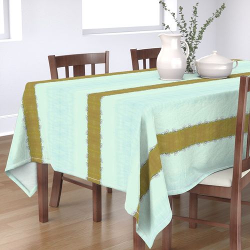 HOME_GOOD_RECTANGULAR_TABLE_CLOTH