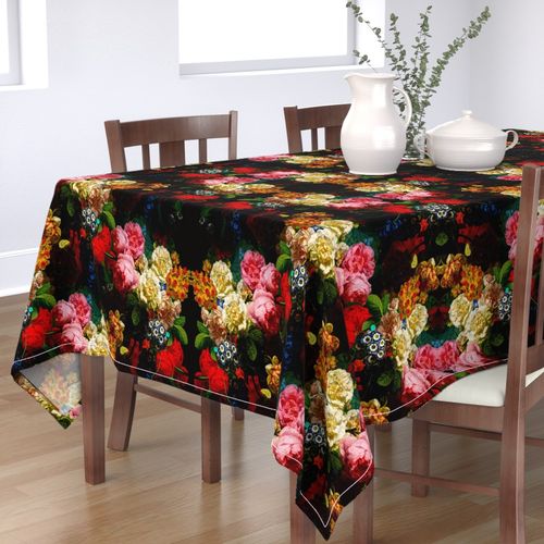 HOME_GOOD_RECTANGULAR_TABLE_CLOTH