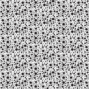 Celttangle dots - black & white