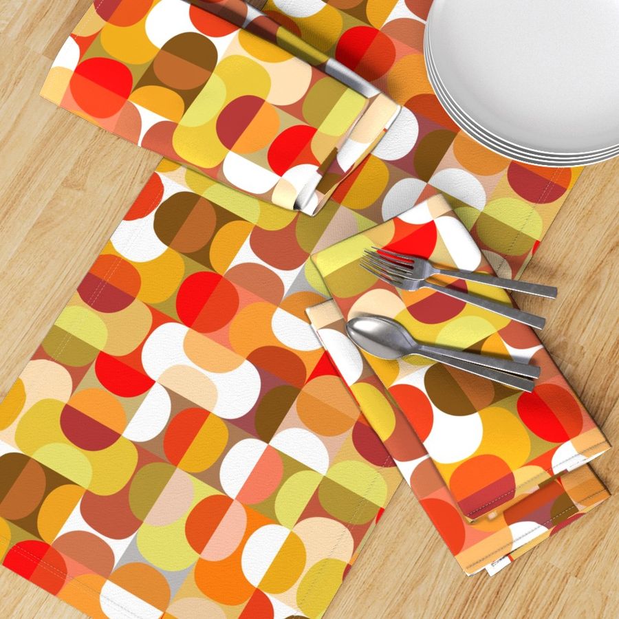 HOME_GOOD_TABLE_RUNNER