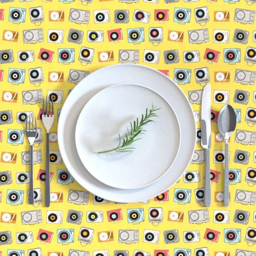 HOME_GOOD_RECTANGULAR_TABLE_CLOTH