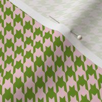 The Houndstooth Check ~ Leaf & Pink