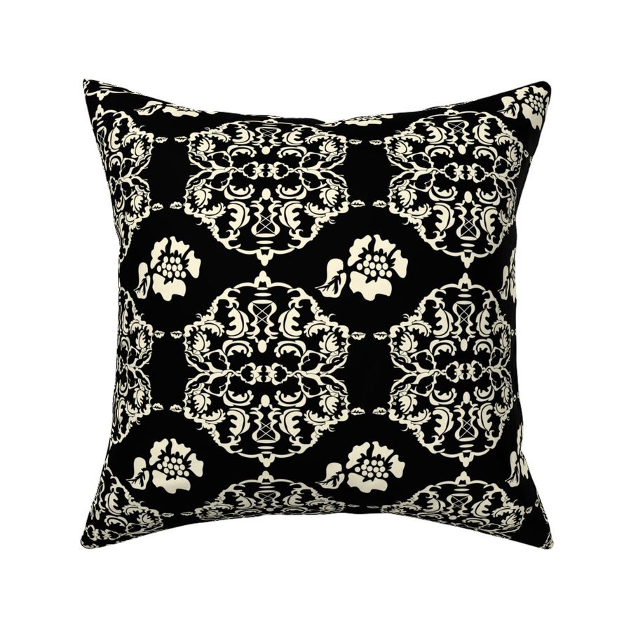 HOME_GOOD_SQUARE_THROW_PILLOW