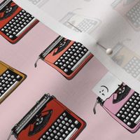 Typewriter Emojis* (Capote) 