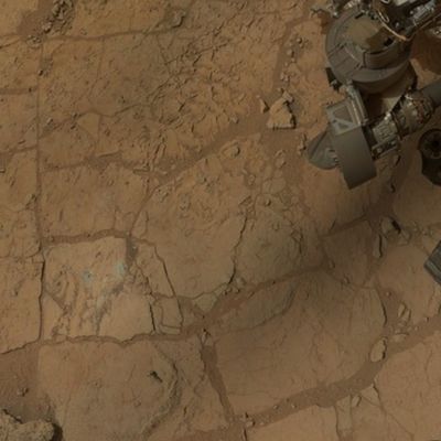 curiosity finds a phone booth on mars
