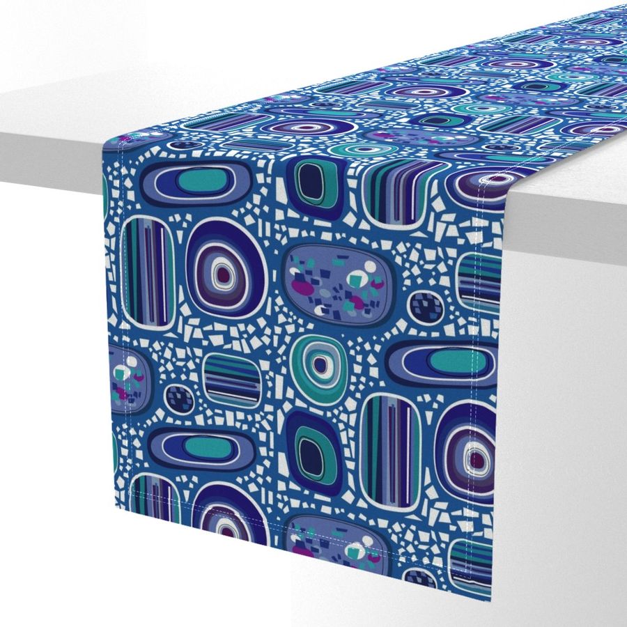 HOME_GOOD_TABLE_RUNNER