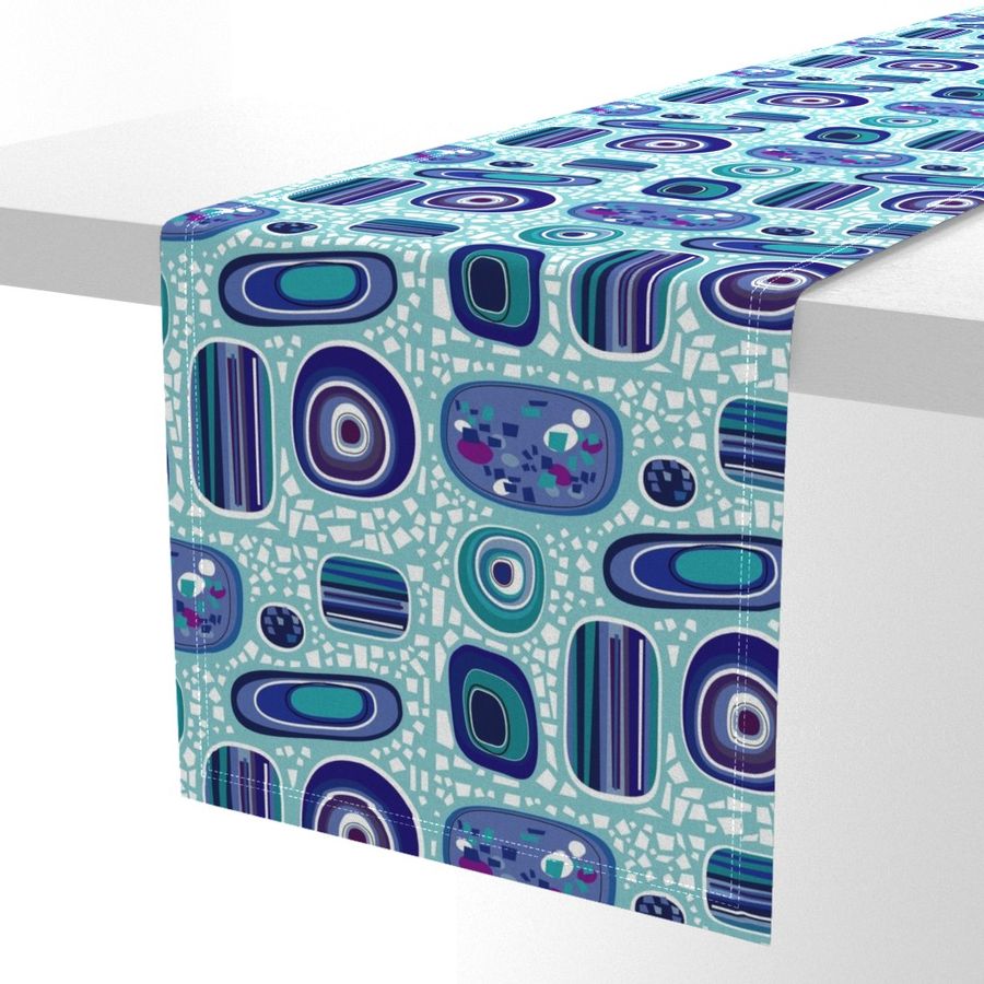 HOME_GOOD_TABLE_RUNNER