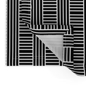 Kedena: Geometric stripe play 3 after Hoffman, black + white by Su_G_©SuSchaefer