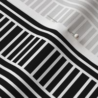 Kedena: Geometric stripe play 3 after Hoffman, black + white by Su_G_©SuSchaefer