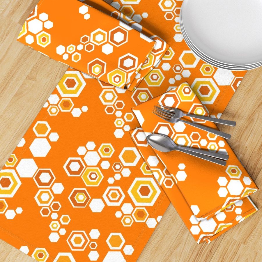 HOME_GOOD_TABLE_RUNNER