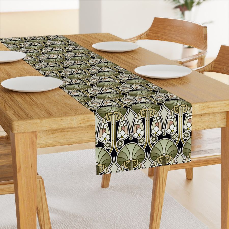 HOME_GOOD_TABLE_RUNNER