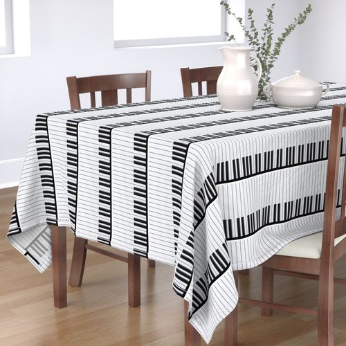 HOME_GOOD_RECTANGULAR_TABLE_CLOTH